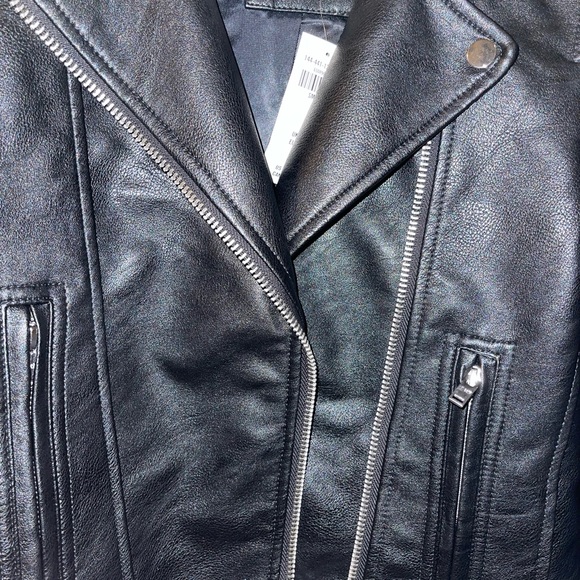 NWT Abercrombie leather jacket. Small - Picture 3 of 4